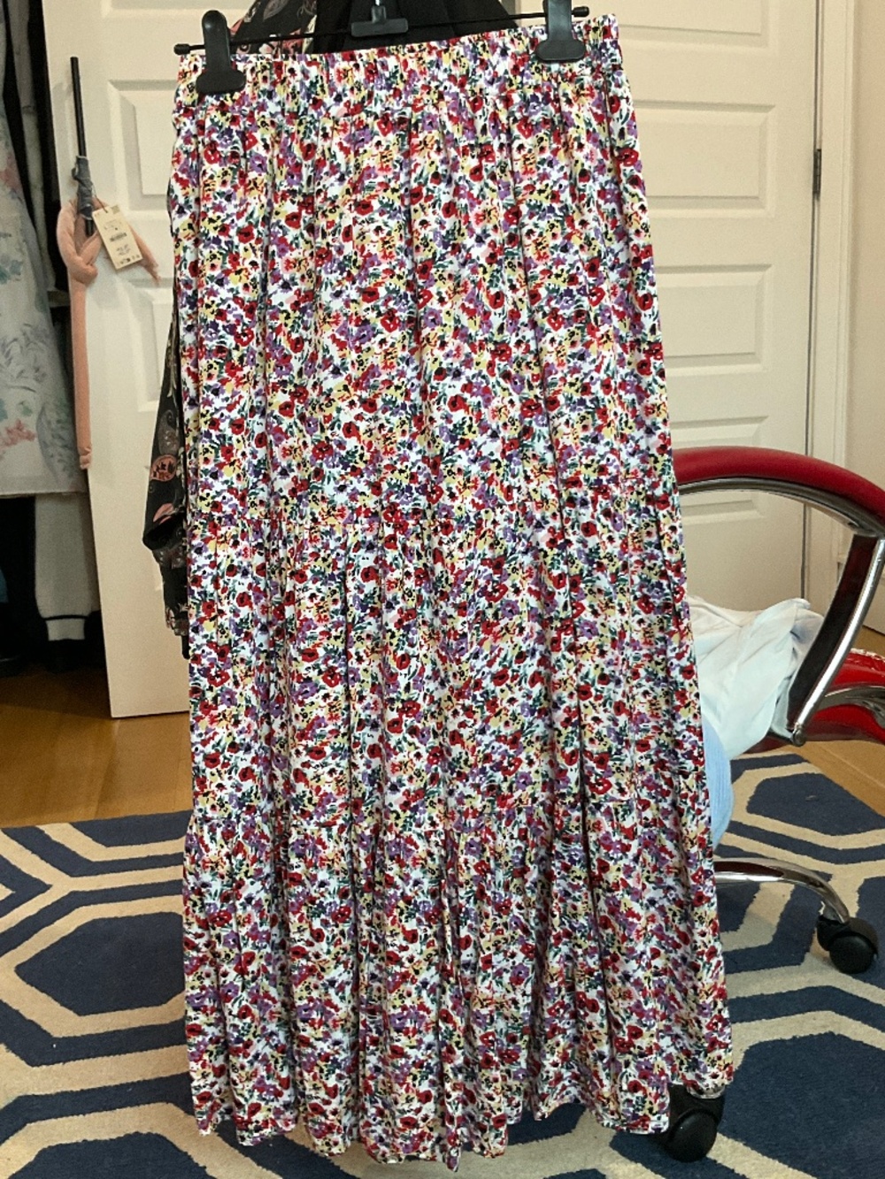 Flowy floral maxi skirt